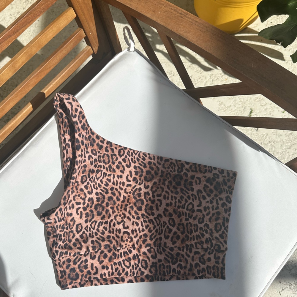 Ansley Sports Bra - Kualoa SKATIE